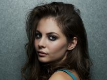 Willa Holland