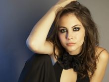 Willa Holland