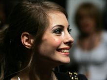 Willa Holland