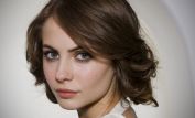 Willa Holland