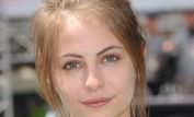 Willa Holland