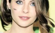 Willa Holland