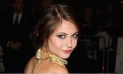 Willa Holland