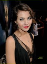 Willa Holland