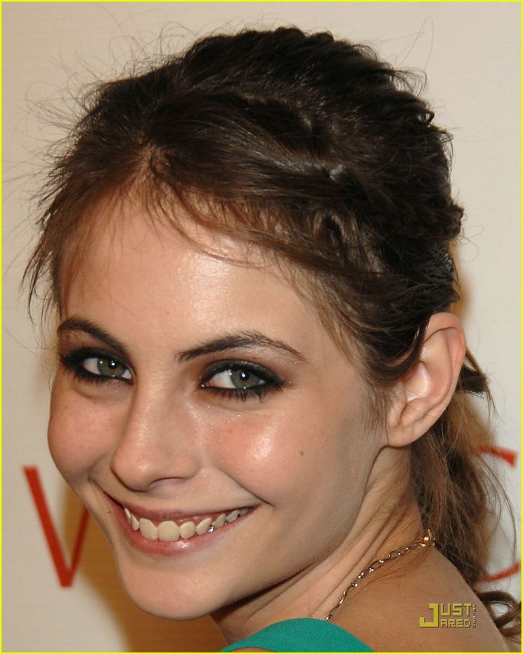 Willa Holland