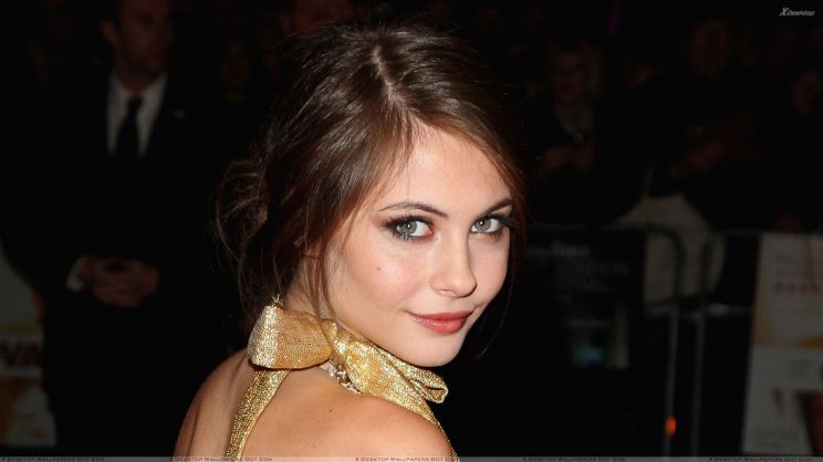 Willa Holland