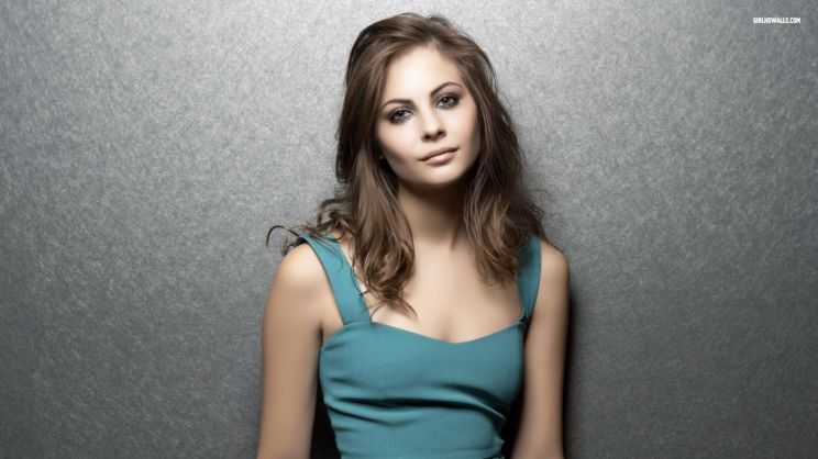 Willa Holland