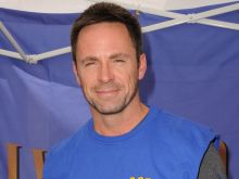 William deVry