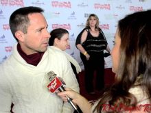 William deVry
