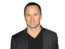 William deVry