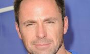 William deVry
