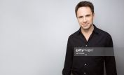 William deVry