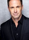 William deVry