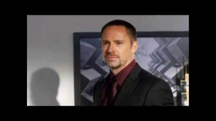 William deVry