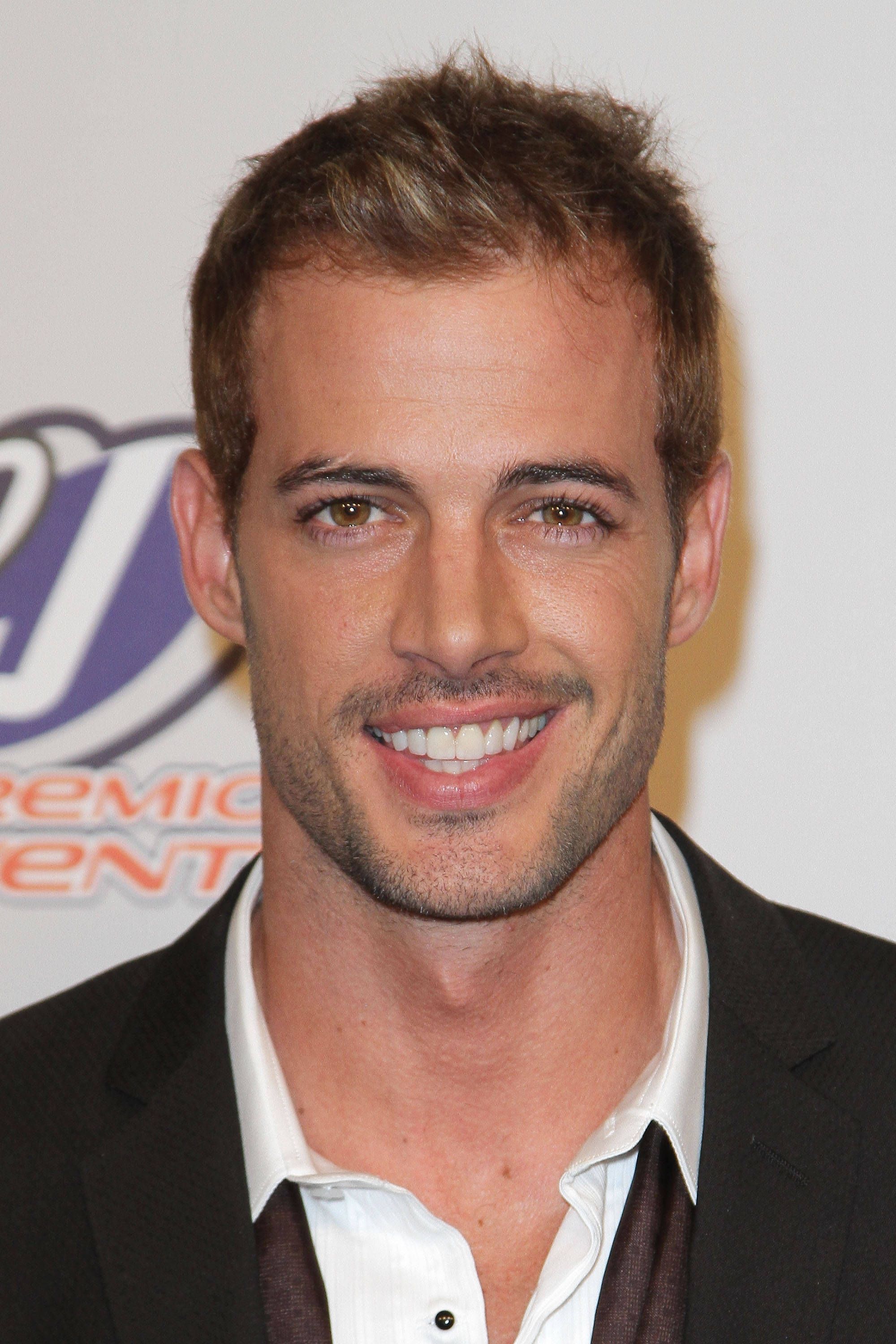 Pictures of William Levy