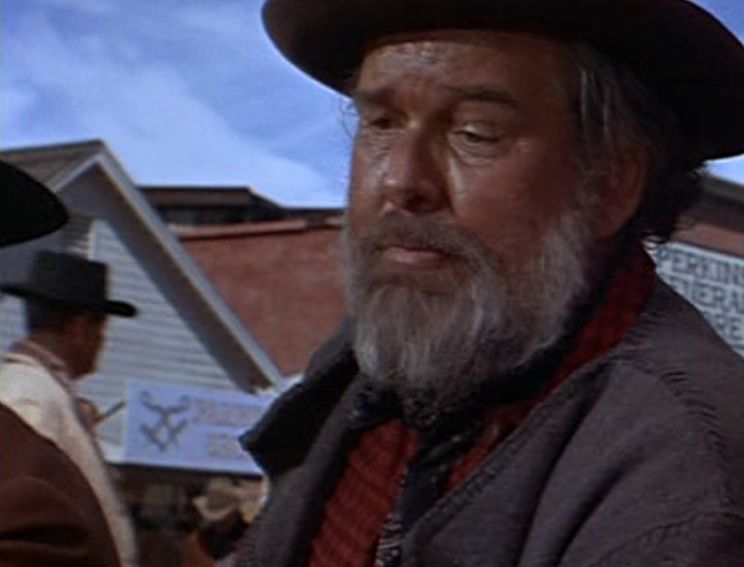 Willis Bouchey