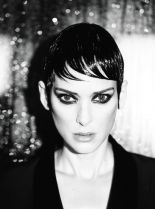 Winona Ryder #24266 picture (Portrait Medium)