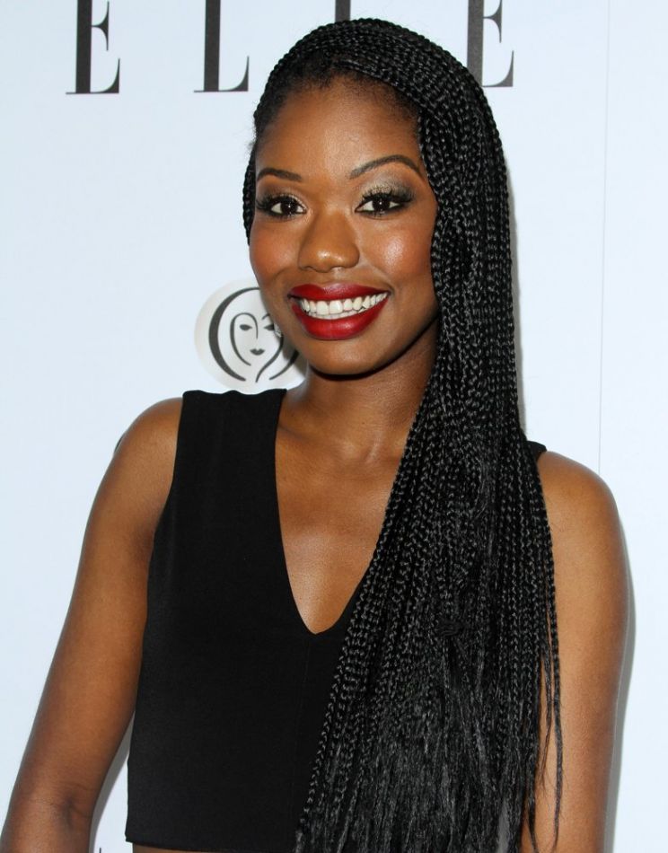 Xosha Roquemore's Biography - Wall Of Celebrities