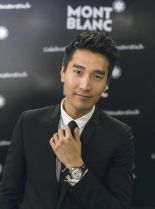 Xueqi Wang