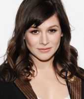 Yael Stone