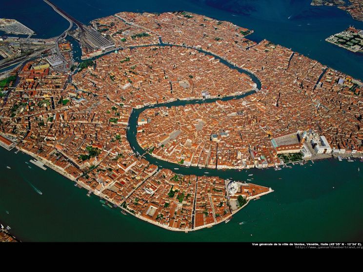 Yann Arthus-Bertrand