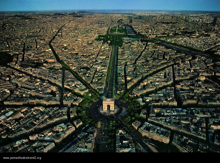 Yann Arthus-Bertrand