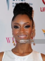 Yaya DaCosta photo