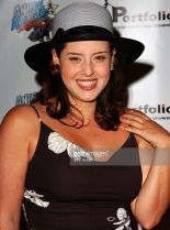 Yeni Alvarez #3653717 picture (Portrait Medium)