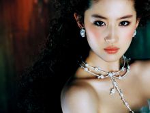 Yifei Liu