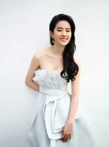 Yifei Liu