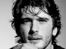 Yon González