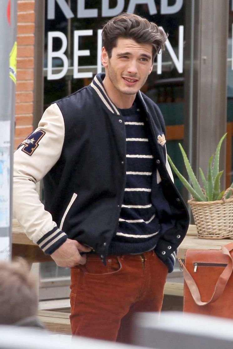 Yon González
