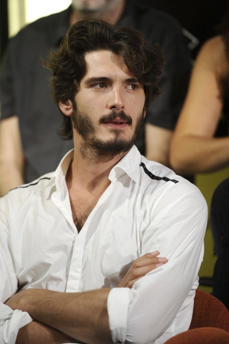 Yon González