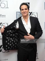 Yul Vazquez photo