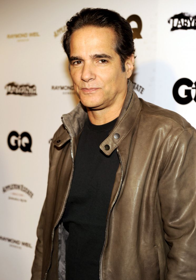 Yul Vazquez