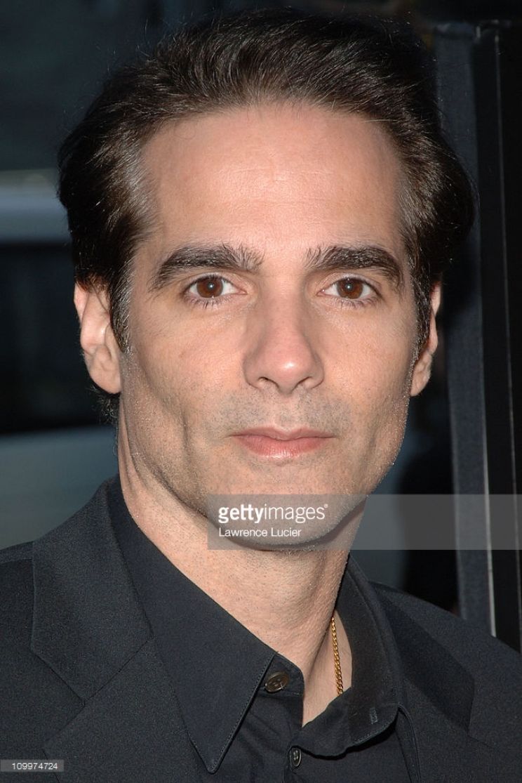 Yul Vazquez