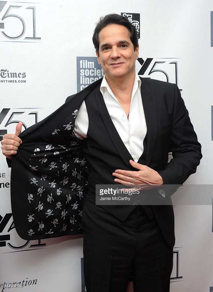 Yul Vazquez