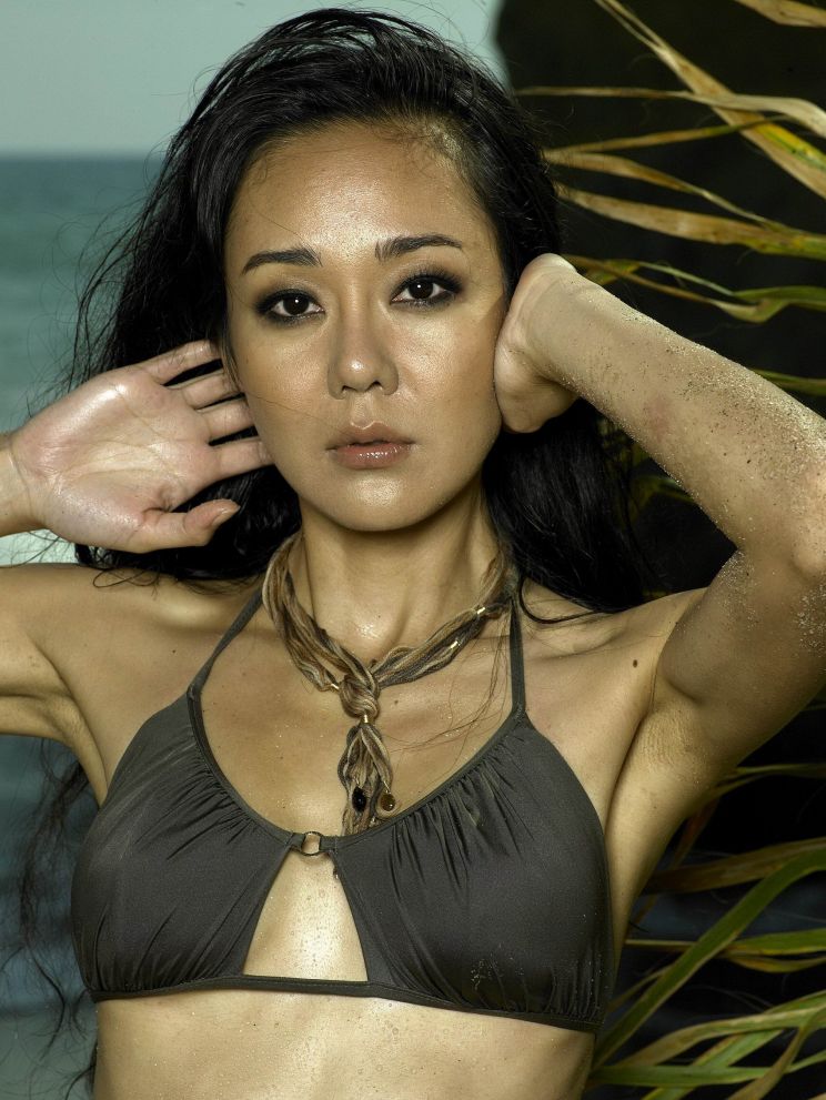Yunjin Kim's Biography Wall Of Celebrities
