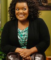 Yvette Nicole Brown