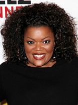Yvette Nicole Brown photo