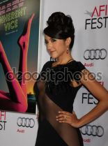 Yvette Yates photo