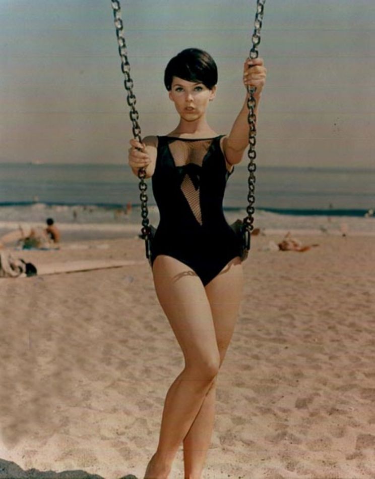 Yvonne Craig