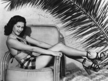 Yvonne De Carlo