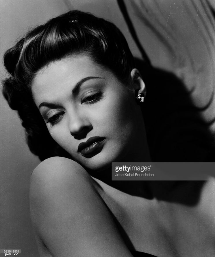 Yvonne De Carlo