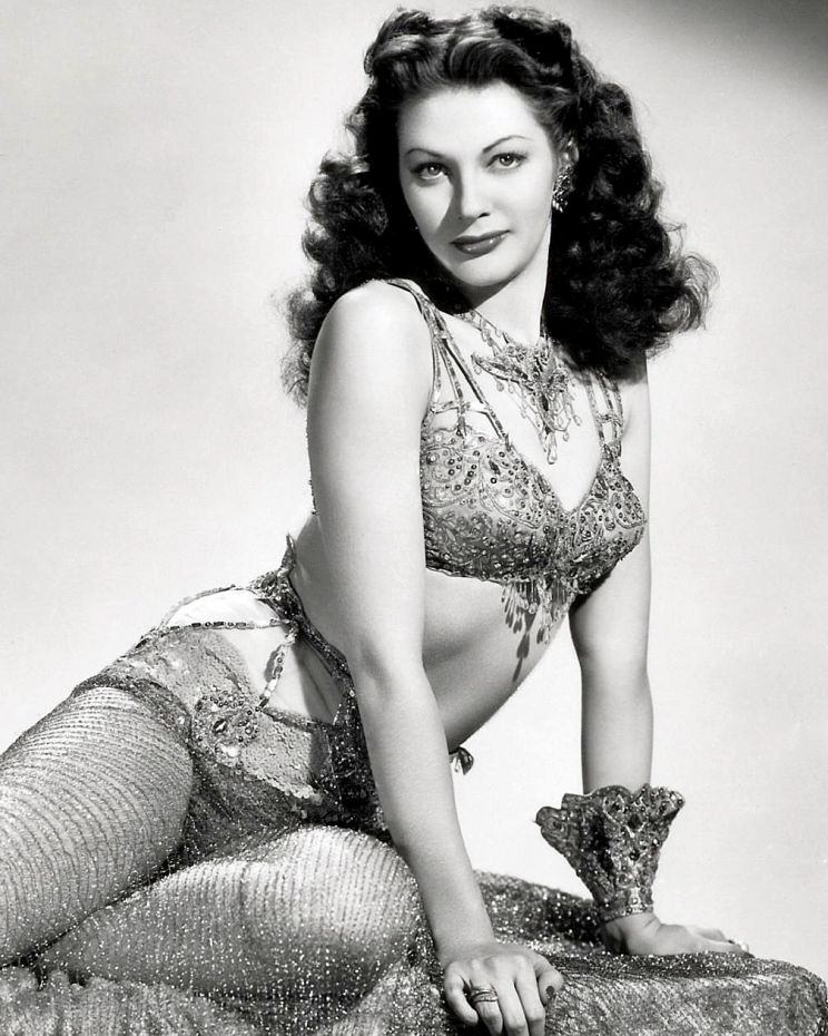 Yvonne De Carlo