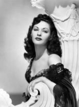 Yvonne Furneaux photo