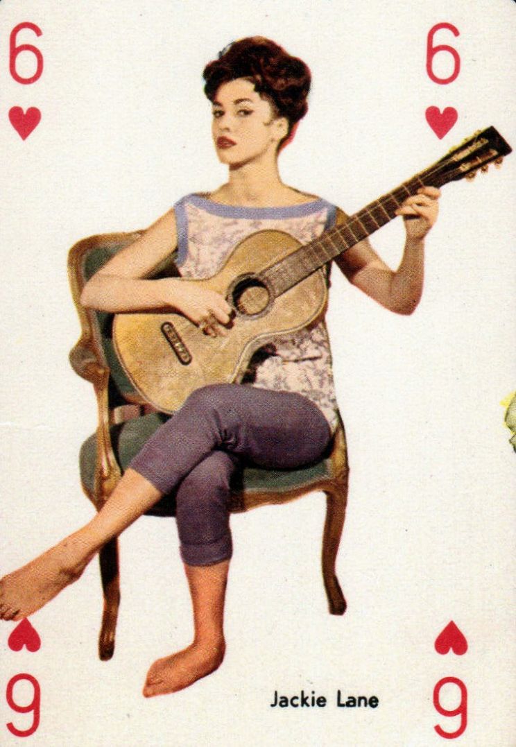 Yvonne Romain