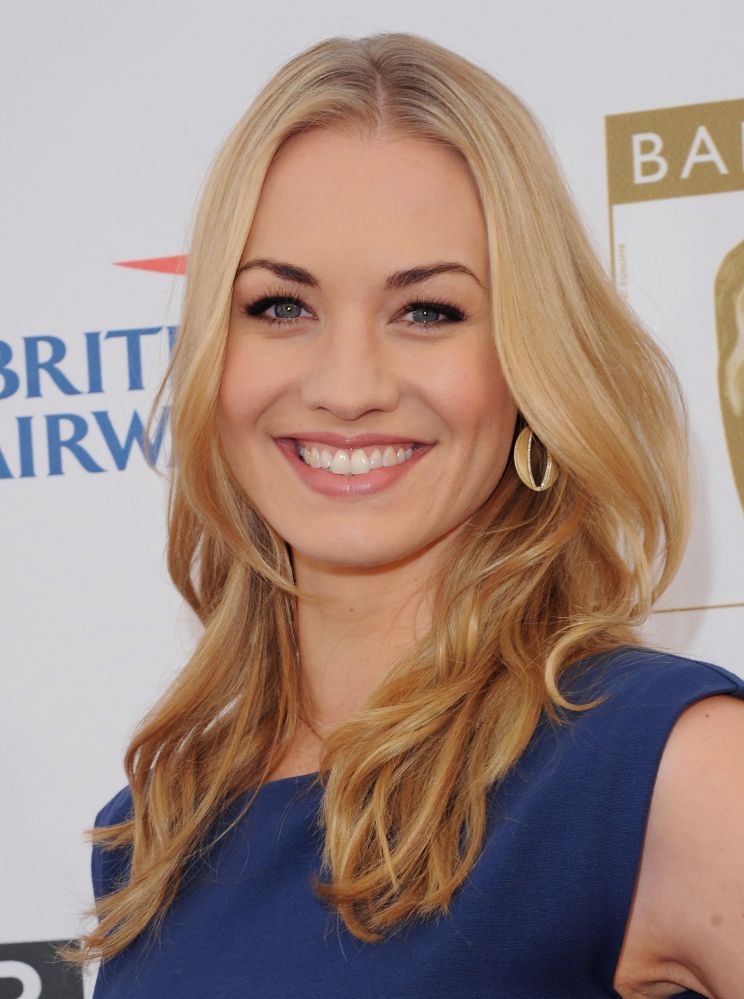 Yvonne Strahovski