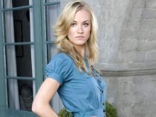 Yvonne Suhor photo