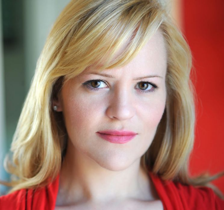 Yvonne Suhor